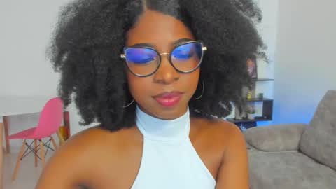 Snapshot of amatiistur chatting on 11.20.25 Tammy online show from 11.20.25