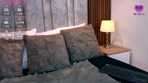 Snapshot of amatista__smith chatting on 04.19.26 AMATISTA online show from 04.19.26
