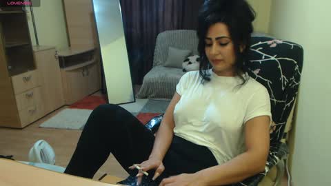 Amazinerika online show from 01.22.25