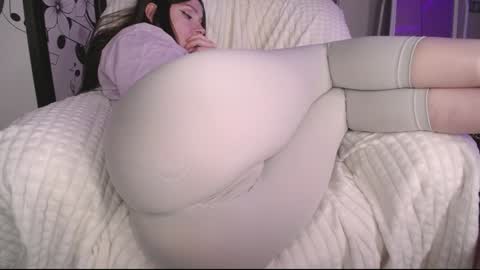 amazing_agness online show from 12.20.24