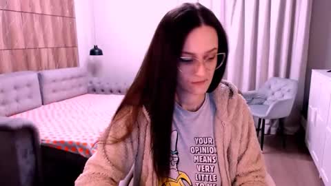 Izza online show from 02.08.26