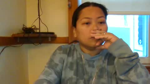 So many calling me Laura but i am Lora now i know Lora is SpanishLaura is EnglishLori is Italian so can call me those name online show from 01.17.26