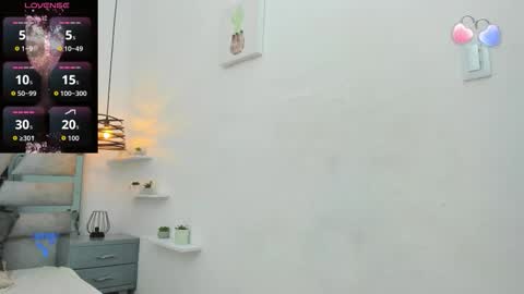 Snapshot of ambar_cullen chatting on 09.17.25 ambar_cullen online show from 09.17.25