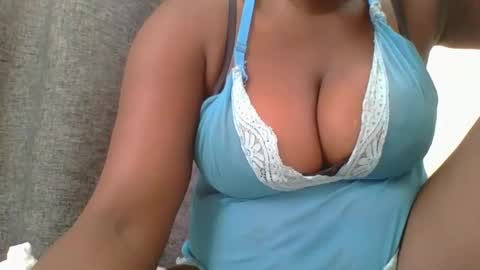 Mia online show from 12.20.24