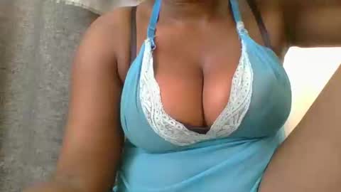 Mia online show from 01.08.25