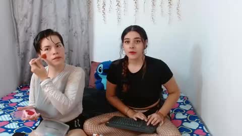 Snapshot of ambarandvalery chatting on 11.23.25 AmbarAndValery online show from 11.23.25