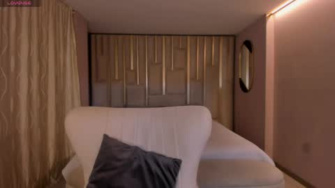 Ambar  online show from 04.17.26