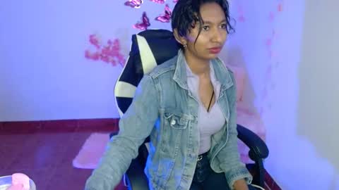amber__777 online show from 10.14.25