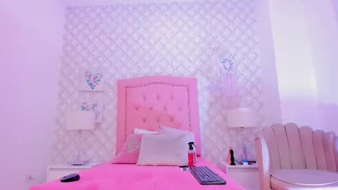 Snapshot of amber__ferrera chatting on 01.09.26 amber ferrera online show from 01.09.26