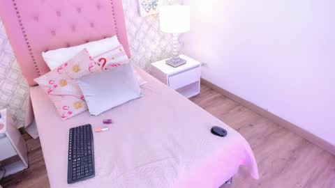 Snapshot of amber__ferrera chatting on 02.14.26 amber ferrera online show from 02.14.26