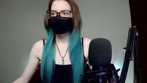 Snapshot of amber_candyfloss chatting on 01.06.25 Amber non-nude model online show from 01.06.25