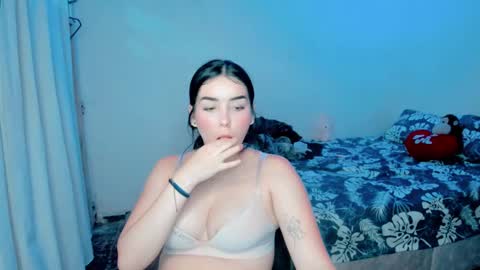 Snapshot of amber_landy1 chatting on 12.03.24 amber online show from 12.03.24