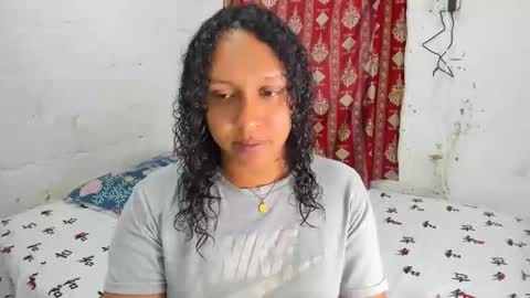 Snapshot of amber_lee20 chatting on 12.23.25 LUISA online show from 12.23.25