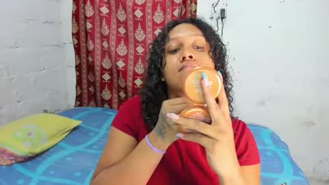 Snapshot of amber_lee20 chatting on 01.09.26 LUISA online show from 01.09.26