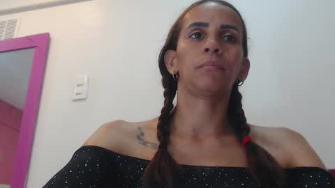 Amber Moore online show from 11.29.25