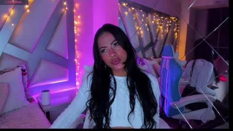 Snapshot of amber_villalobos chatting on 02.15.25 Tell me Amber online show from 02.15.25