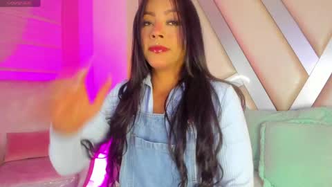 Tell me Amber online show from 05.17.26