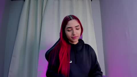 Amber Baker  online show from 03.10.25