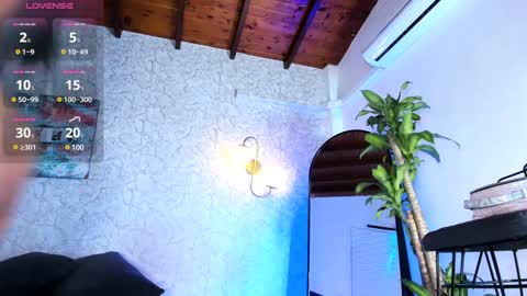 Snapshot of ambercollinns chatting on 01.24.25 Amber Collins online show from 01.24.25