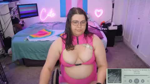 Amber Cute Wheels online show from 06.19.26