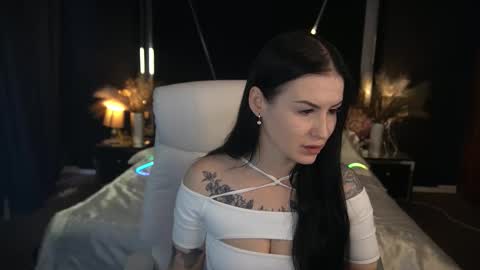 Anna online show from 11.12.25