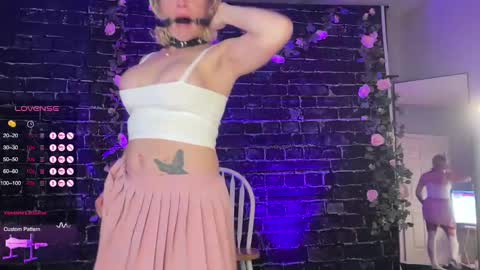 Snapshot of amberjade_aj chatting on 02.18.25 Amber Jade online show from 02.18.25