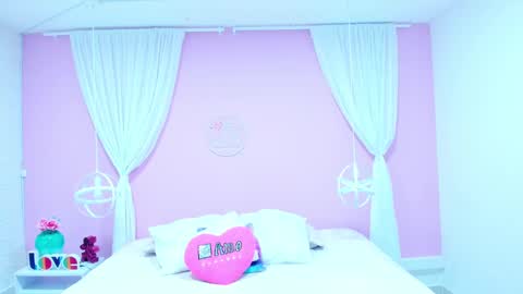 Snapshot of amberprescott chatting on 12.18.24 Amber online show from 12.18.24