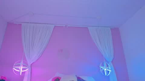 Snapshot of amberprescott chatting on 12.28.24 Amber online show from 12.28.24