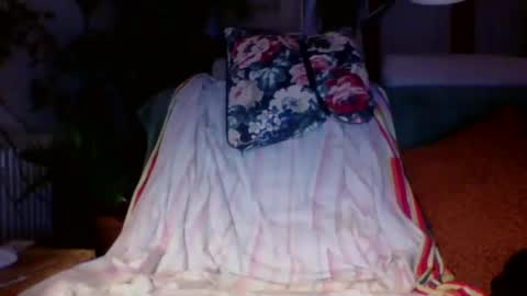 Snapshot of amberr11 chatting on 01.16.25 Amberr11 online show from 01.16.25