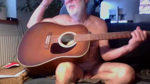 Snapshot of amberr11 chatting on 09.25.25 Amberr11 online show from 09.25.25