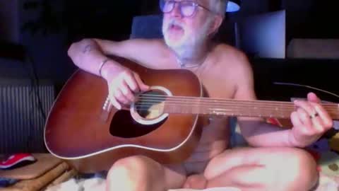 Snapshot of amberr11 chatting on 09.30.25 Amberr11 online show from 09.30.25