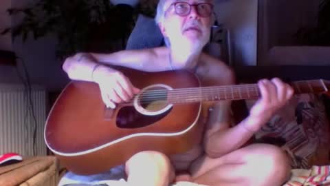 Snapshot of amberr11 chatting on 10.22.25 Amberr11 online show from 10.22.25