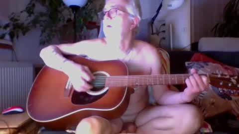 Amberr11 online show from 11.17.25