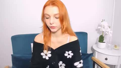 Snapshot of amberstudent chatting on 11.21.25 Amber online show from 11.21.25