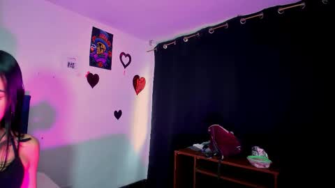 Snapshot of amberx_sweet chatting on 09.17.25 Amber online show from 09.17.25