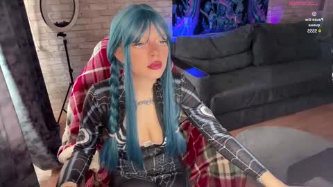 Amelia Aley  online show from 03.01.25