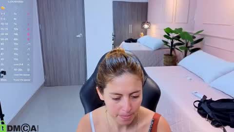 Snapshot of amelia_chillvibes chatting on 11.19.25 AMELIA online show from 11.19.25