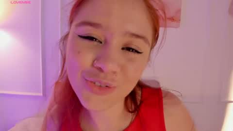 Snapshot of amelia_saenz_ chatting on 06.25.26 Amelia online show from 06.25.26