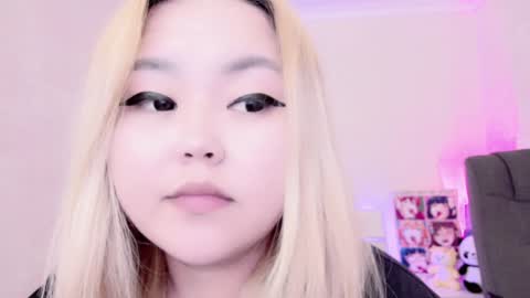 Snapshot of amelia_sunlight chatting on 02.06.25 Amelia online show from 02.06.25