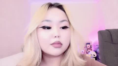 Snapshot of amelia_sunlight chatting on 02.10.25 Amelia online show from 02.10.25