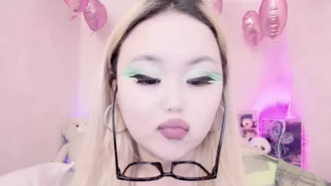 Snapshot of amelia_sunlight chatting on 02.17.25 Amelia online show from 02.17.25