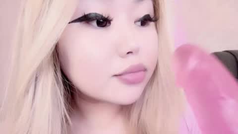 Snapshot of amelia_sunlight chatting on 02.25.25 Amelia online show from 02.25.25