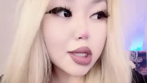 Snapshot of amelia_sunlight chatting on 03.03.25 Amelia online show from 03.03.25