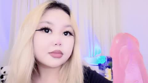 Snapshot of amelia_sunlight chatting on 03.11.25 Amelia online show from 03.11.25