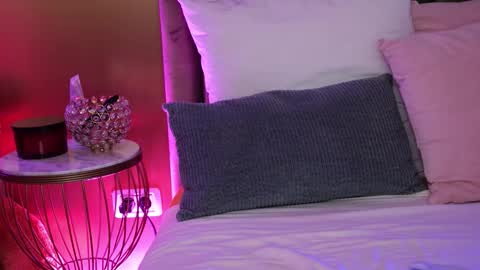 Amelia online show from 11.28.25