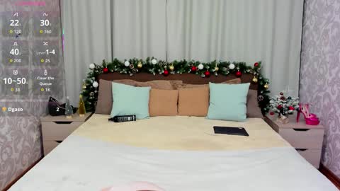 Snapshot of ameliaclarks chatting on 12.22.25 ameliaclarks online show from 12.22.25