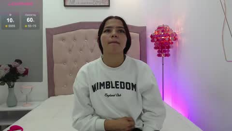 Snapshot of amelialoveace chatting on 10.01.25 amelialoveace online show from 10.01.25