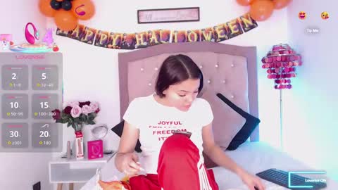 Snapshot of amelialoveace chatting on 10.08.25 amelialoveace online show from 10.08.25