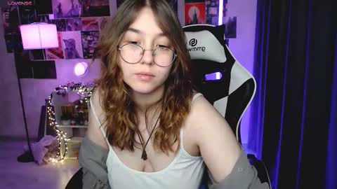 Snapshot of ameliameadd chatting on 12.15.25 Amelia online show from 12.15.25