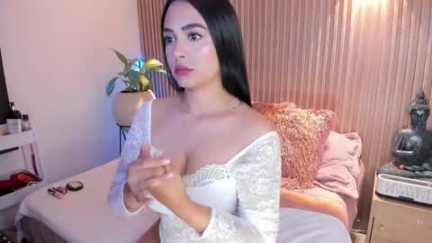 Snapshot of amelie_x chatting on 02.05.26 Amelie online show from 02.05.26